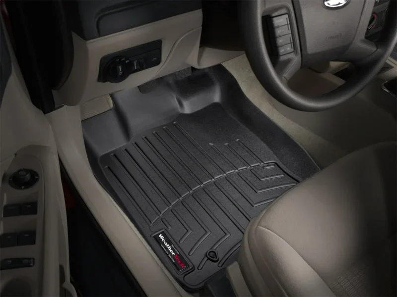 WeatherTech 06-09 Ford Fusion Front FloorLiner - Black - Installation View