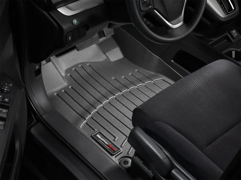 WeatherTech 12+ Honda CR-V Front FloorLiner - Black - Installation View