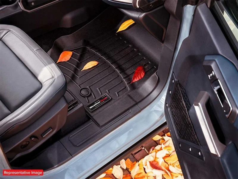 24-25 Porsche Macan EV Rear Floorliner - Black - Additional View 6